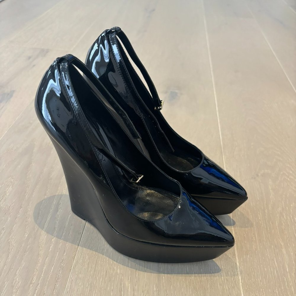 Burberry Black Patent Leather Platforms size 6/36